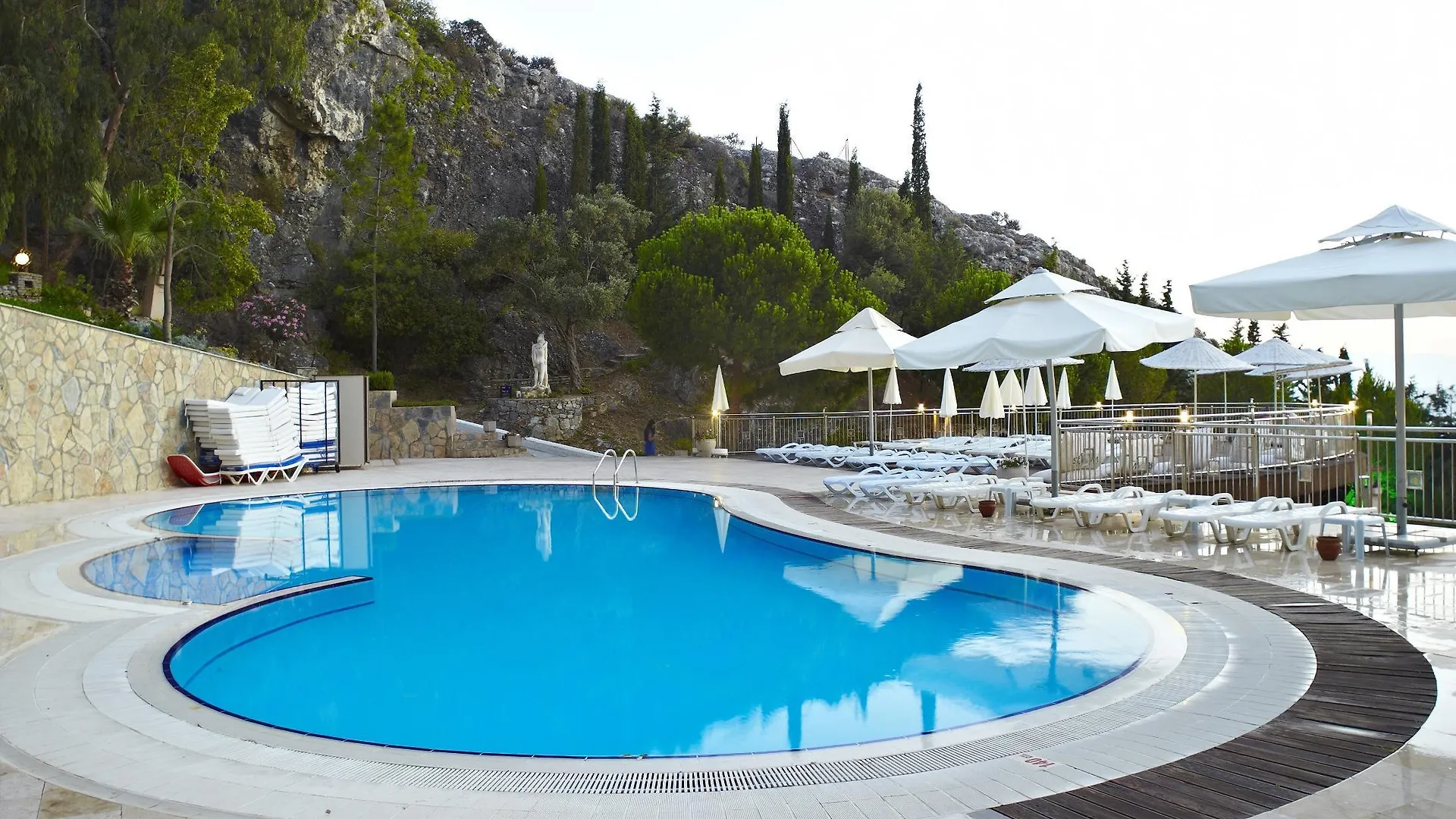 Alkoclar Adakule Hotel Кушадасы 5*,