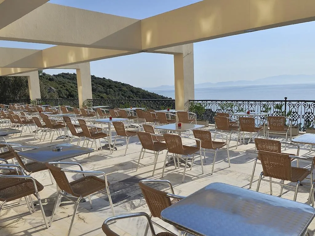 Alkoçlar Adakule Hotel Kuşadası 5*,